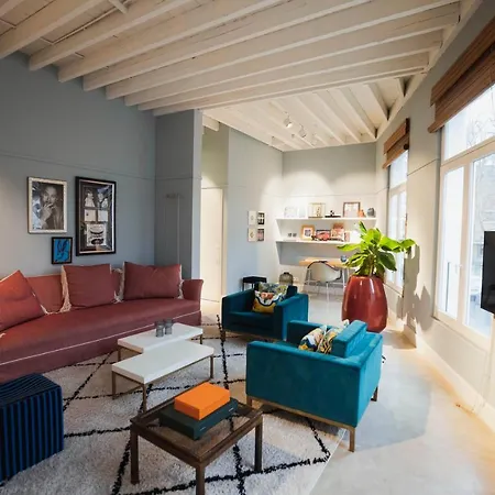 Oever House Apartment