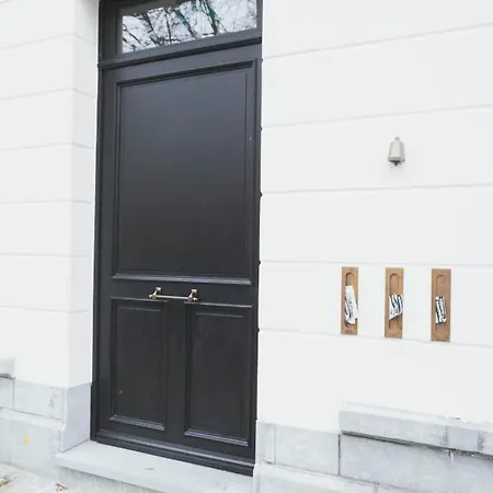 Oever House Antwerpen
